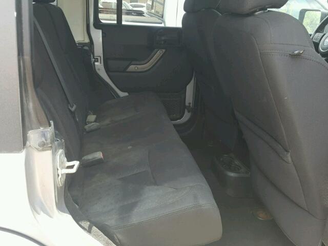 1C4HJWDG0DL674230 - 2013 JEEP WRANGLER U SILVER photo 6