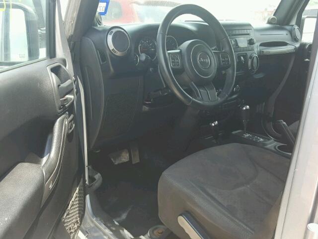 1C4HJWDG0DL674230 - 2013 JEEP WRANGLER U SILVER photo 9