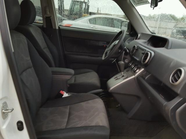 JTLZE4FE6EJ066335 - 2014 TOYOTA SCION XB თეთრი ფოტო 5