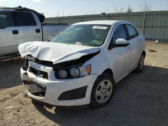 1G1JB5SH7E4143311 - 2014 CHEVROLET SONIC LS WHITE photo 2