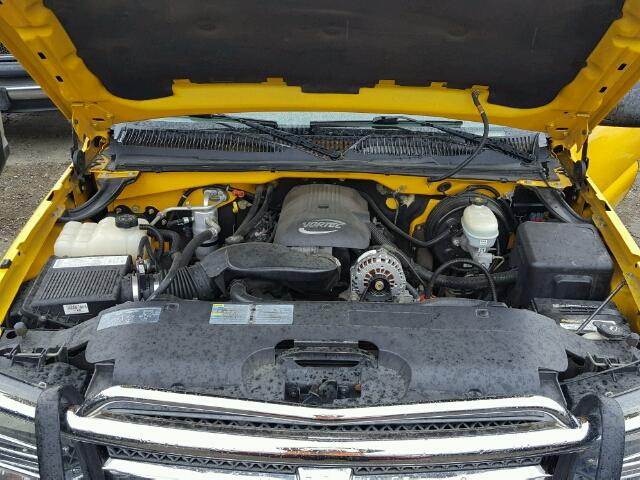 1GCEK14V75Z189938 - 2005 CHEVROLET SILVERADO YELLOW photo 7