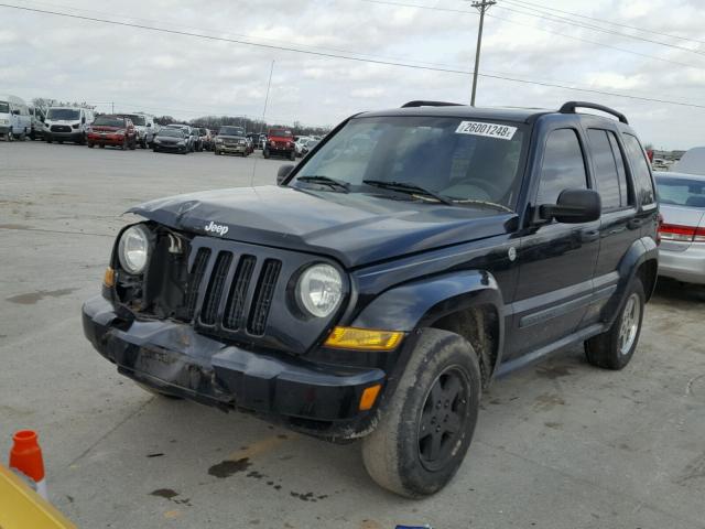 1J4GL38K55W647876 - 2005 JEEP LIBERTY RE BLACK photo 2