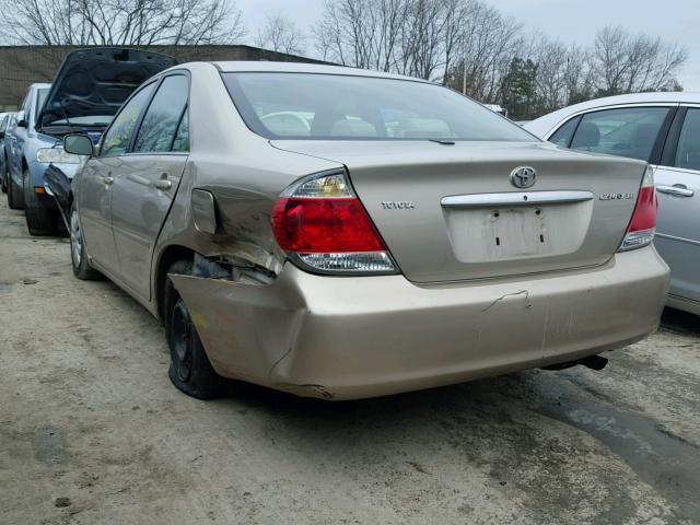 4T1BE32KX6U120542 - 2006 TOYOTA CAMRY LE GOLD photo 3