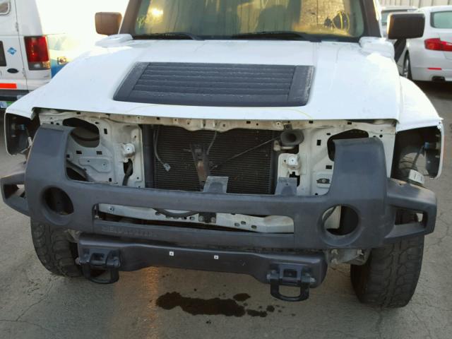 5GTDN13E978188375 - 2007 HUMMER H3 WHITE photo 9