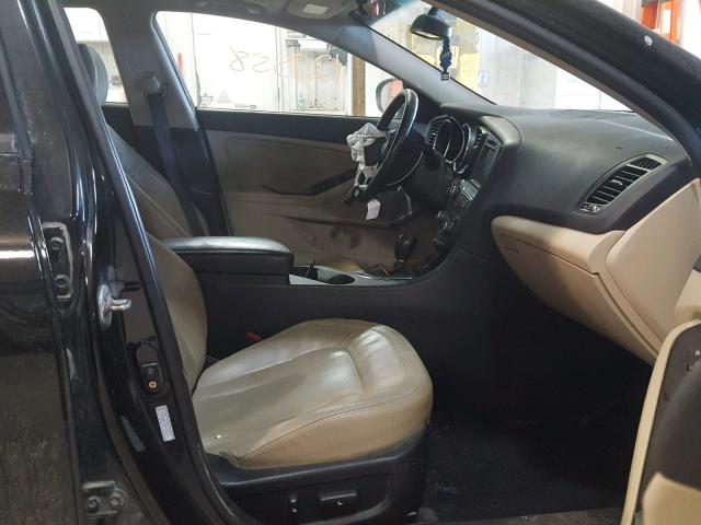 KNAGN4A70B5102968 - 2011 KIA OPTIMA EX BLACK photo 5