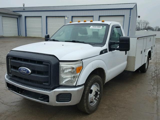 1FDRF3G63CED20966 - 2012 FORD F350 SUPER WHITE photo 2