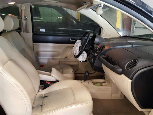 3VWRW31C68M508947 - 2008 VOLKSWAGEN NEW BEETLE 黑色 照片 5