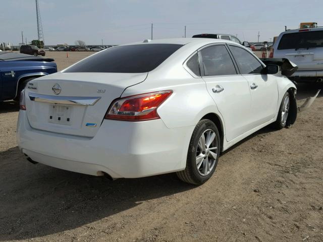 1N4AL3AP9DN551776 - 2013 NISSAN ALTIMA 2.5 WHITE photo 4