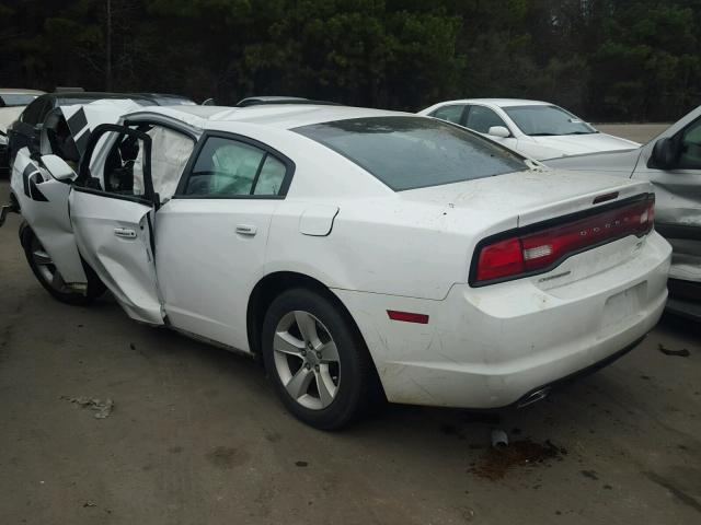 2B3CL3CG1BH545509 - 2011 DODGE CHARGER WHITE photo 3