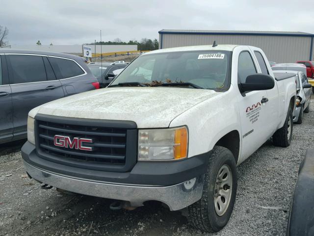 1GTEK19C37Z583866 - 2007 GMC NEW SIERRA WHITE photo 2