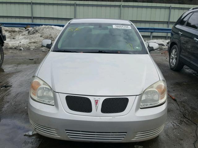 1G2AL18F287197934 - 2008 PONTIAC G5 SILVER photo 9