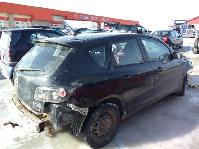 JM1BK34F781114022 - 2008 MAZDA 3 I BLACK photo 4