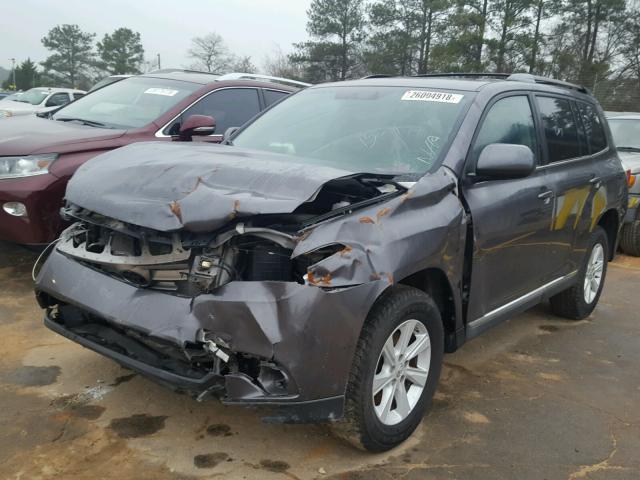 5TDZK3EH6CS087924 - 2012 TOYOTA HIGHLANDER GRAY photo 2