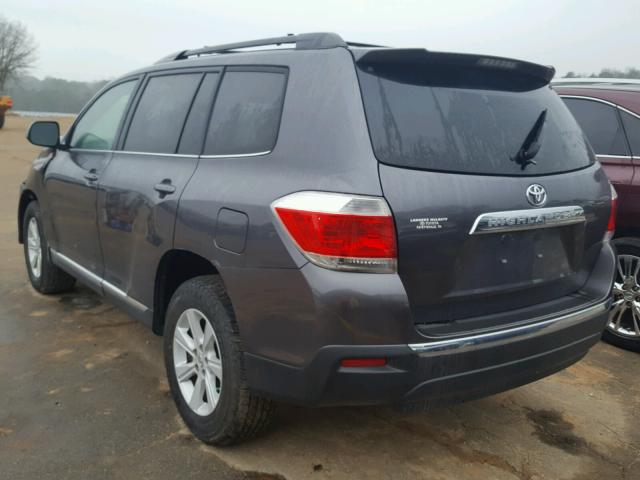 5TDZK3EH6CS087924 - 2012 TOYOTA HIGHLANDER GRAY photo 3