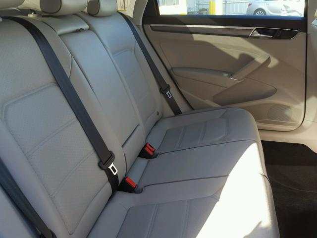 1VWDT7A38HC072808 - 2017 VOLKSWAGEN PASSAT R-L CHARCOAL photo 6