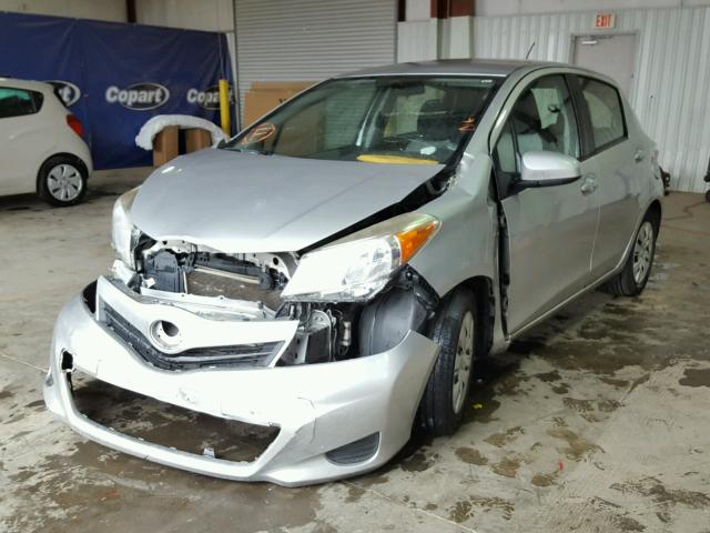 JTDKTUD36CD515352 - 2012 TOYOTA YARIS SILVER photo 2