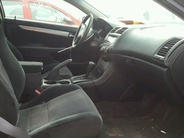 1HGCM725X5A028247 - 2005 HONDA ACCORD LX BLACK photo 5