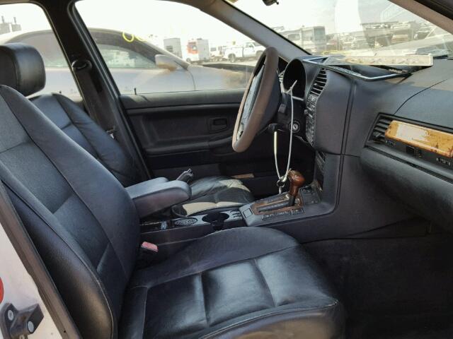 WBACD4328TAV44330 - 1996 BMW 328 I AUTO WHITE photo 5