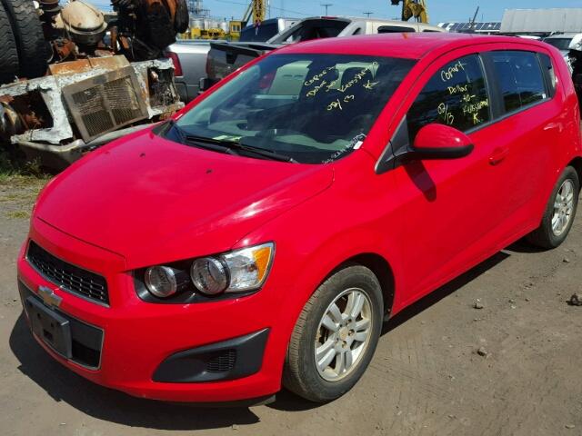 1G1JC6SH8G4141265 - 2016 CHEVROLET SONIC LT RED photo 2