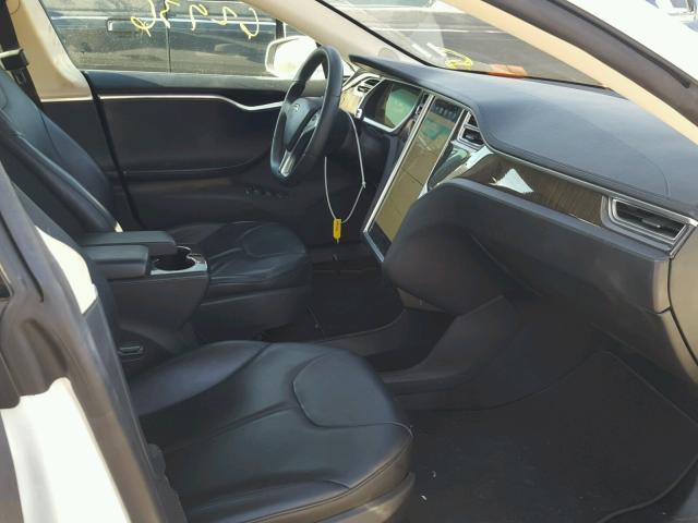 5YJSA1CG6DFP11374 - 2013 TESLA MODEL S WHITE photo 5