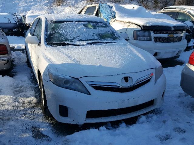 4T1BB3EK6BU139569 - 2011 TOYOTA CAMRY HYBR WHITE photo 1