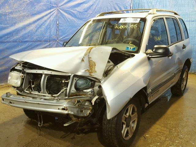 2CNBJ13C036928528 - 2003 CHEVROLET TRACKER SILVER photo 2