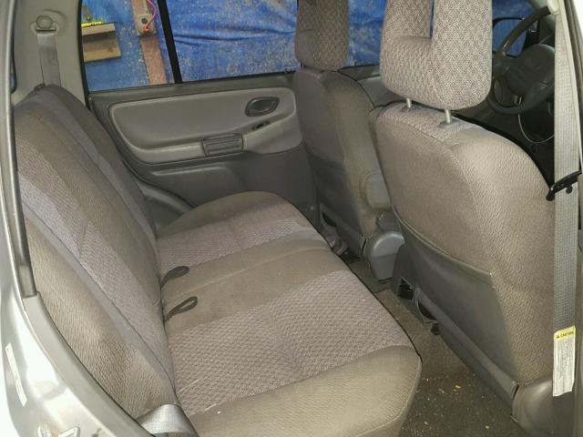 2CNBJ13C036928528 - 2003 CHEVROLET TRACKER SILVER photo 6