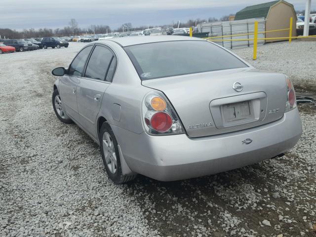 1N4AL11D73C325546 - 2003 NISSAN ALTIMA BAS SILVER photo 3