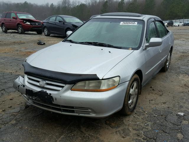 JHMCG56722C027520 - 2002 HONDA ACCORD SE SILVER photo 2