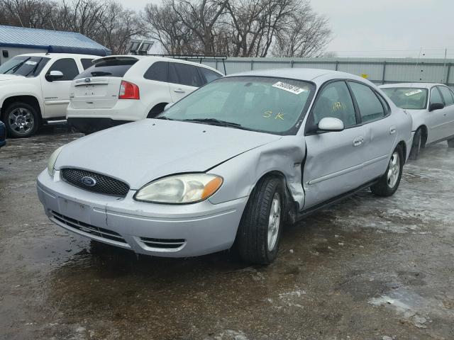 1FAFP55S54A125241 - 2004 FORD TAURUS SES SILVER photo 2