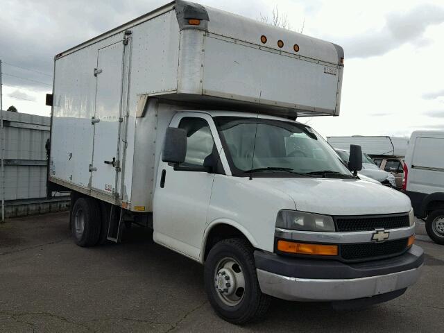 1GBJG31U361196977 - 2006 CHEVROLET EXPRESS G3 WHITE photo 1