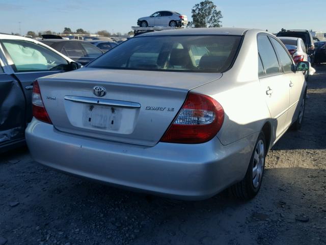 4T1BE30K03U738354 - 2003 TOYOTA CAMRY LE SILVER photo 4