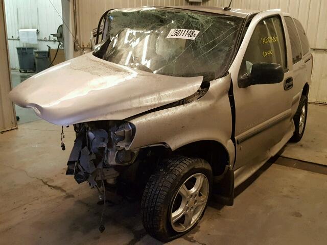 1GBDV13W18D101680 - 2008 CHEVROLET UPLANDER I SILVER photo 2