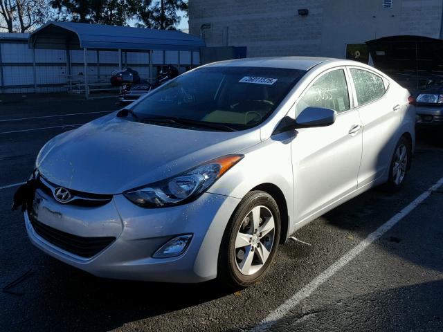 5NPDH4AE1CH124944 - 2012 HYUNDAI ELANTRA GL SILVER photo 2