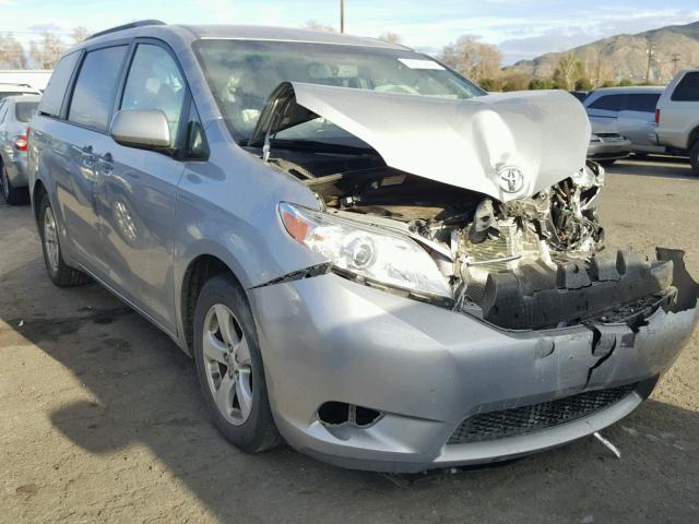 5TDKK3DC9GS747029 - 2016 TOYOTA SIENNA LE SILVER photo 1