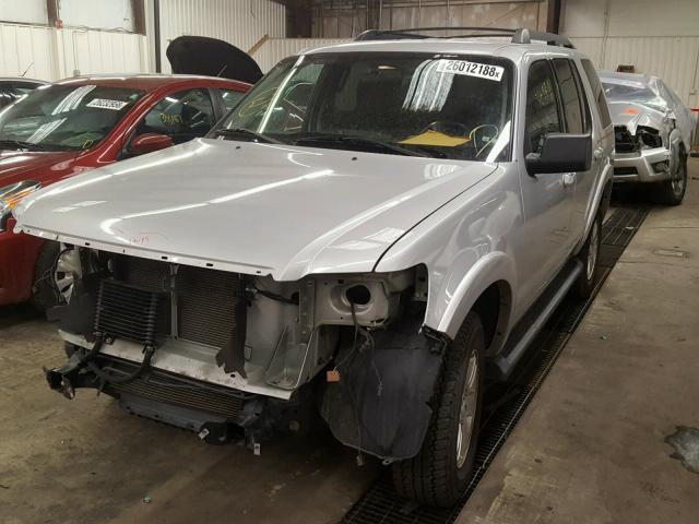 1FMEU73E79UA39647 - 2009 FORD EXPLORER X SILVER photo 2