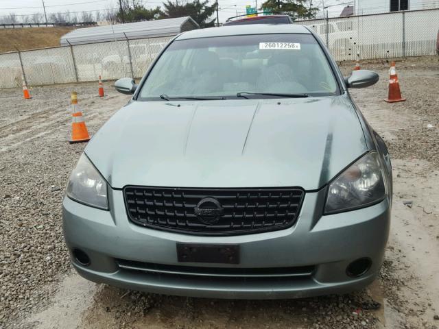 1N4AL11D45C950666 - 2005 NISSAN ALTIMA S GREEN photo 9