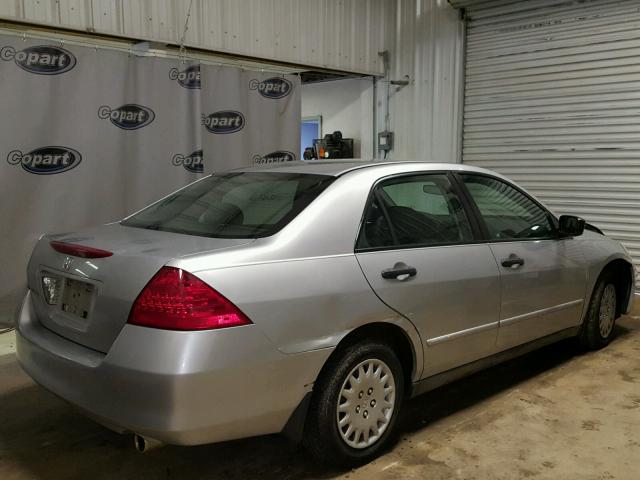 1HGCM56137A098185 - 2007 HONDA ACCORD VAL SILVER photo 4