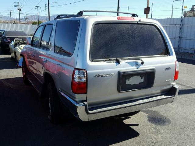 JT3GN86R510190324 - 2001 TOYOTA 4RUNNER SR SILVER photo 3