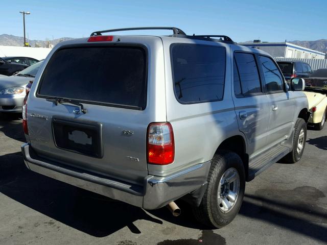 JT3GN86R510190324 - 2001 TOYOTA 4RUNNER SR SILVER photo 4