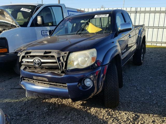 5TETU62N67Z346822 - 2007 TOYOTA TACOMA PRE BLUE photo 2