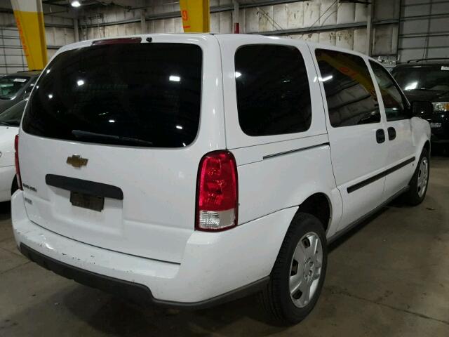 1GBDV13W78D199226 - 2008 CHEVROLET UPLANDER I WHITE photo 4