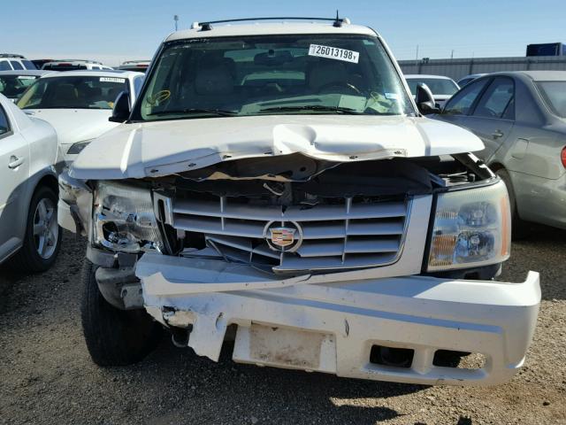 1GYEC63T34R135233 - 2004 CADILLAC ESCALADE L WHITE photo 9