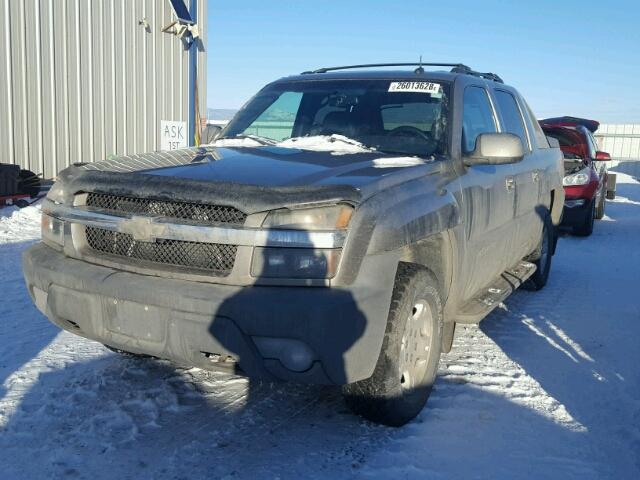 3GNEK13T42G296528 - 2002 CHEVROLET AVALANCHE SILVER photo 2