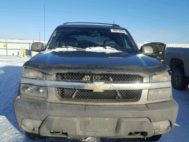 3GNEK13T42G296528 - 2002 CHEVROLET AVALANCHE SILVER photo 9