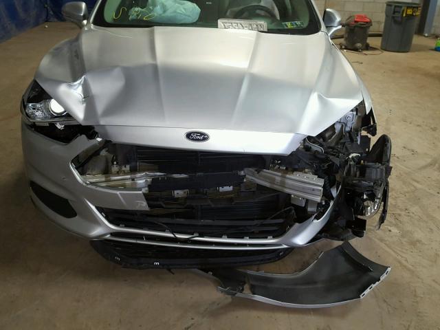 3FA6P0H7XFR138182 - 2015 FORD FUSION SE SILVER photo 7