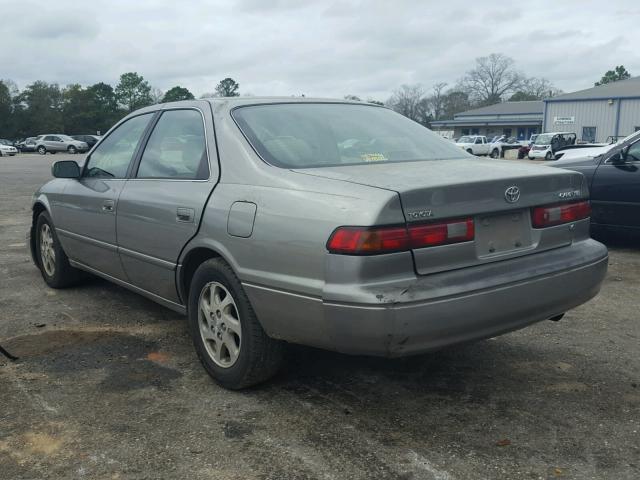 JT2BF28K6X0147547 - 1999 TOYOTA CAMRY LE GRAY photo 3