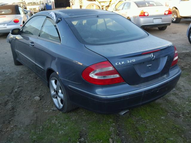 WDBTJ65J75F126048 - 2005 MERCEDES-BENZ CLK 320C BLUE photo 3