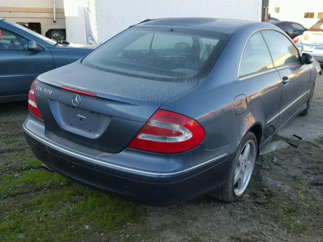 WDBTJ65J75F126048 - 2005 MERCEDES-BENZ CLK 320C BLUE photo 4