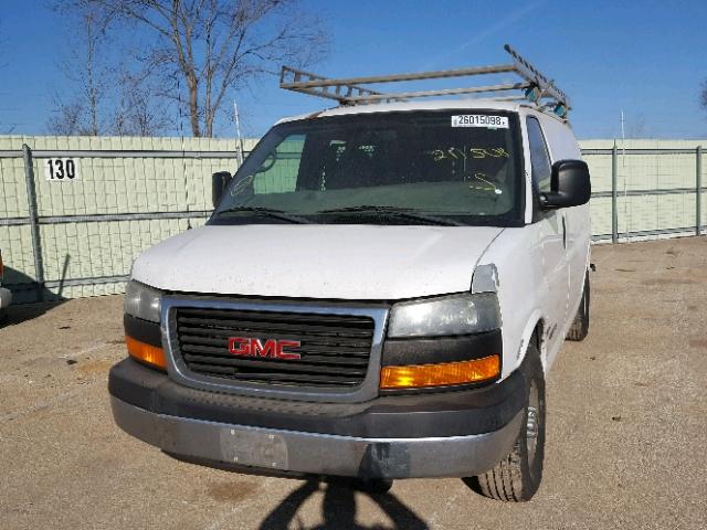 1GTGG25V961181371 - 2006 GMC SAVANA G25 WHITE photo 2